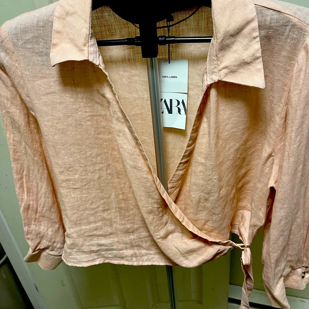 Zara women’s linen wrap  shirt size L NWT
apricot/peach color